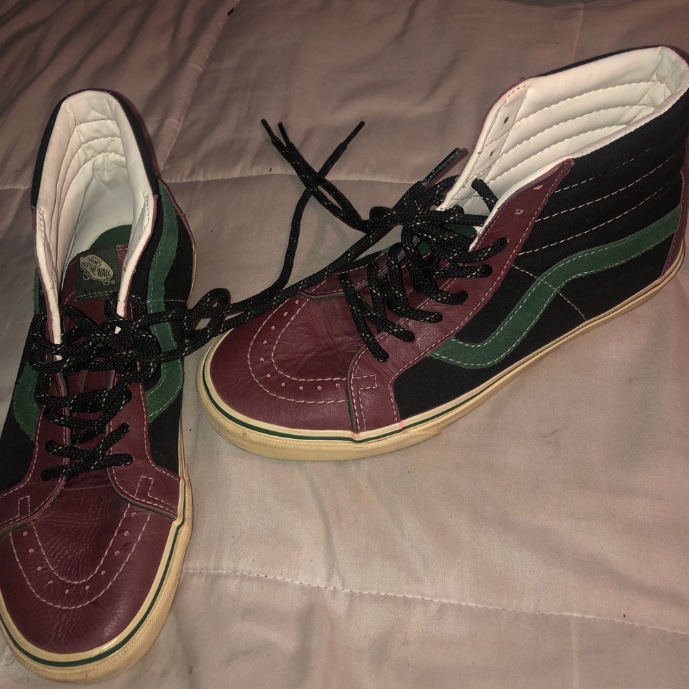 Vans - Picture 2 of 2